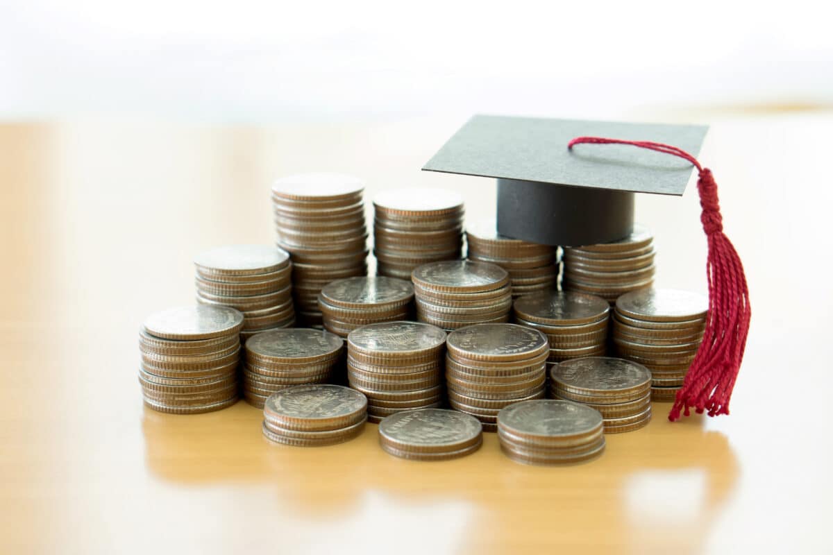 Featured image for “Best Private Student Loan Features”